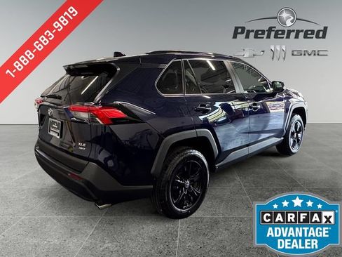 Used 2021 Toyota RAV4 XLE w/ Convenience Package AWD/4WD image 18