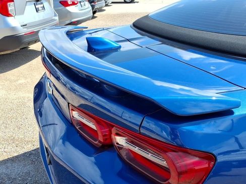Used 2023 Chevrolet Camaro LT w/ Technology Package RWD image 11