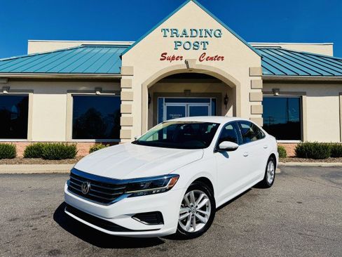 Used 2020 Volkswagen Passat 2.0T SE image 2