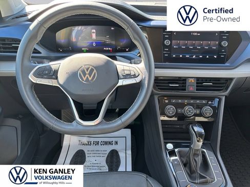 Used 2024 Volkswagen Taos SE AWD/4WD image 15