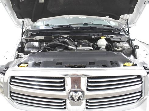 Used 2018 RAM 1500 Big Horn AWD/4WD image 32