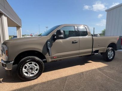 New 2026 Ford F350 XLT w/ FX4 Off-Road Package