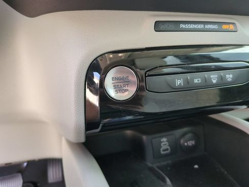 Used 2026 Ford Escape SE w/ PHEV Premium Package FWD image 25