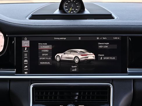 Used 2018 Porsche Panamera 4 AWD/4WD image 22