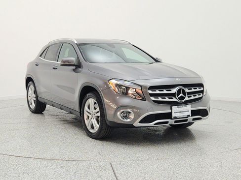 Used 2019 Mercedes-Benz GLA 250 4MATIC image 3
