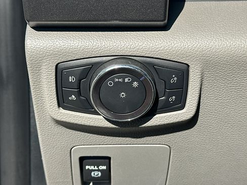 Used 2019 Ford F150 XLT RWD image 14