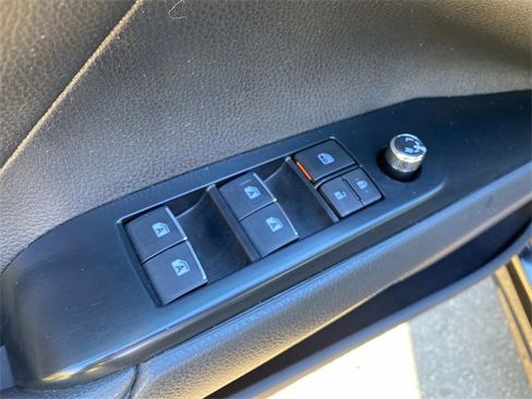Used 2019 Toyota Camry XSE image 14