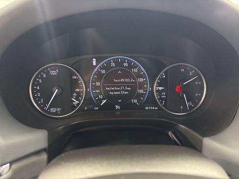 Used 2024 Buick Enclave Premium AWD/4WD image 23