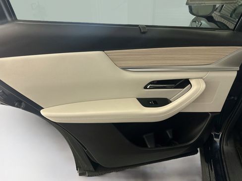 Used 2024 MAZDA CX-90 Plug-In Hybrid w/ Premium Plus AWD/4WD image 28