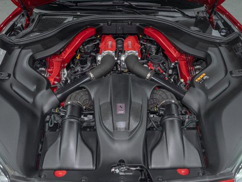 Used 2020 Ferrari Portofino image 22