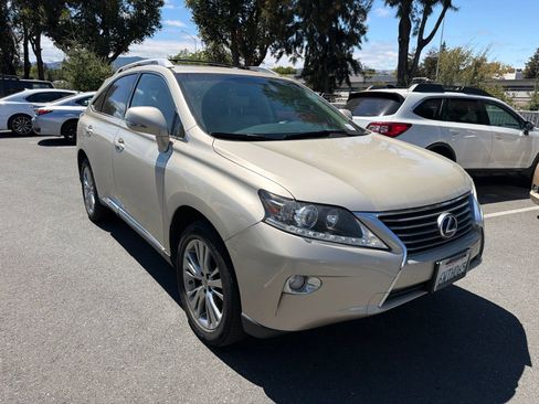 Used 2013 Lexus RX 450h AWD w/ Navigation Pkg image 2