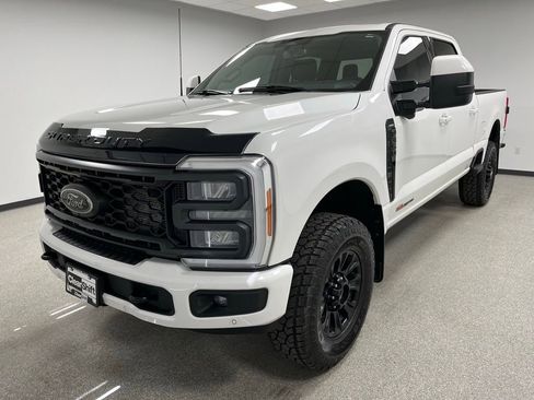Used 2023 Ford F350 Lariat w/ Lariat Ultimate Package AWD/4WD image 4