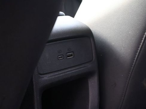 Certified 2024 Chevrolet Trax LT image 29