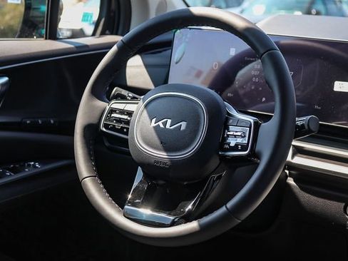 New 2026 Kia Carnival SX Prestige image 18