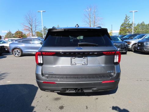 New 2026 Ford Explorer Active image 5