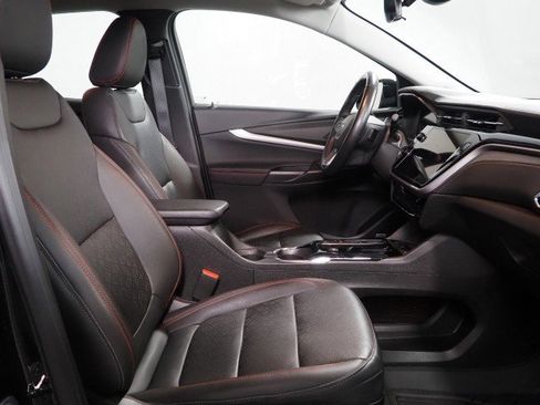 Used 2023 Chevrolet Bolt EUV Premier w/ Sun & Sound Package image 15