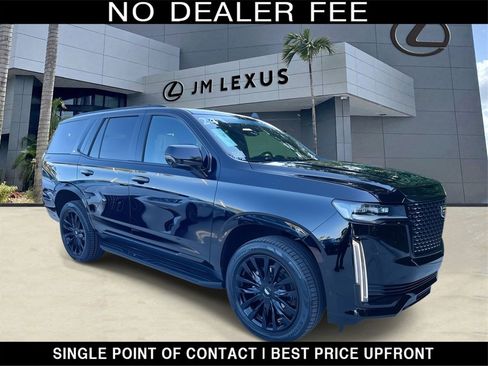 Used 2024 Cadillac Escalade Premium Luxury image 1