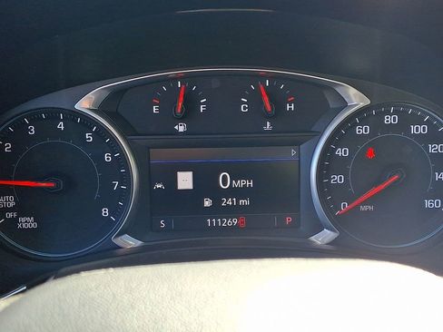 Used 2021 Chevrolet Equinox Premier image 22