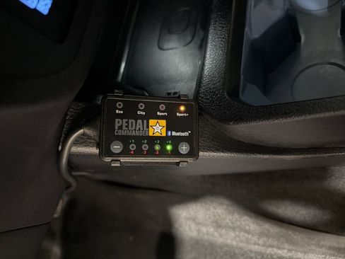 Used 2022 Toyota Tacoma TRD Sport w/ Technology Package image 25