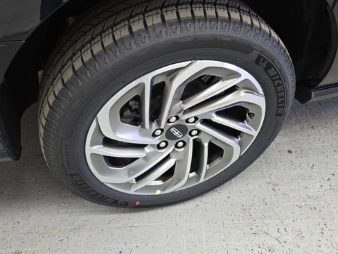 New 2025 Lincoln Navigator L Reserve AWD/4WD image 32