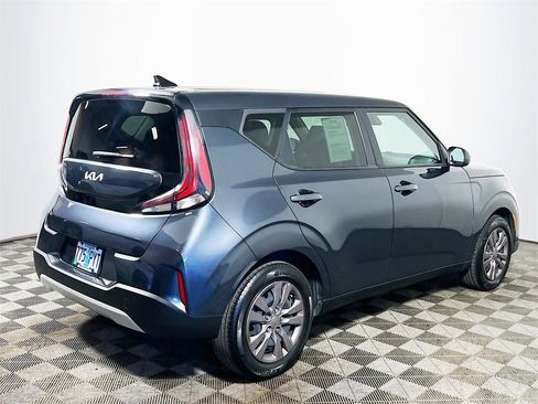 Used 2023 Kia Soul LX image 8