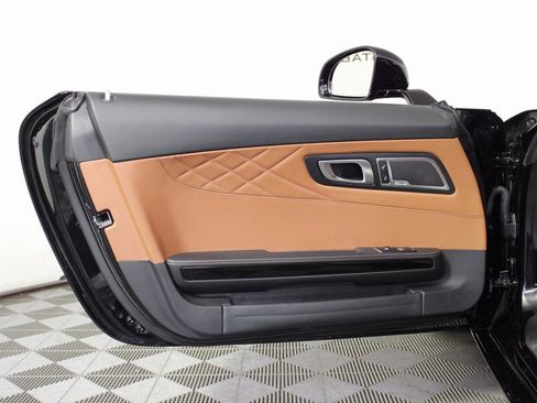 Used 2017 Mercedes-Benz AMG GT S image 11