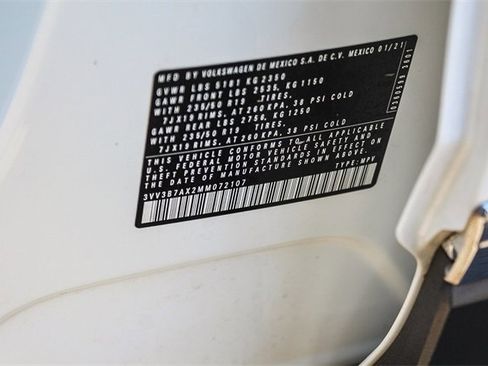 Used 2021 Volkswagen Tiguan SEL image 40