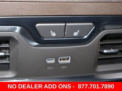 New 2026 GMC Sierra 3500 Denali w/ Denali Reserve Package AWD/4WD image 15