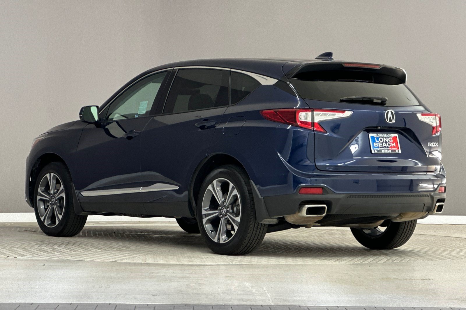 Used 2024 Acura RDX w/ Advance Package AWD/4WD image 3