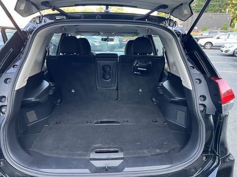 Used 2018 Nissan Rogue S AWD/4WD image 17