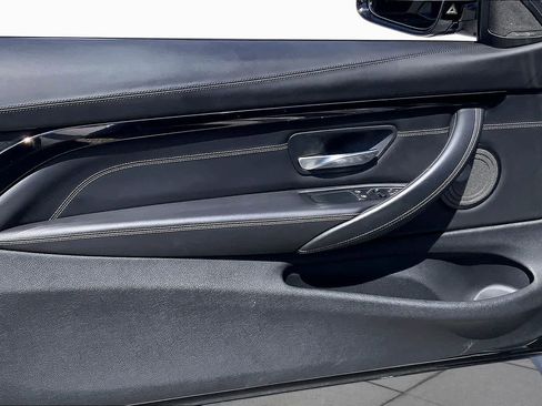 Used 2020 BMW M4 Coupe w/ Competition Package RWD image 21