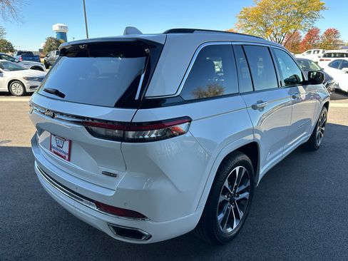 Used 2022 Jeep Grand Cherokee Overland w/ Luxury Tech Group IV image 7