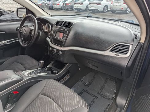 Used 2018 Dodge Journey SE FWD image 13