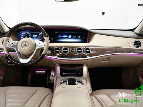 Used 2019 Mercedes-Benz S 560 Sedan image 40