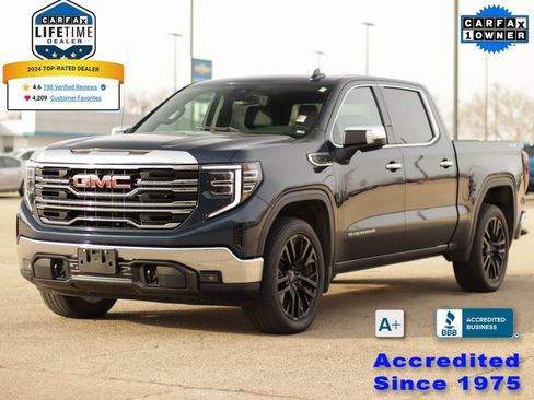 Used 2023 GMC Sierra 1500 SLT w/ SLT Convenience Package image 3