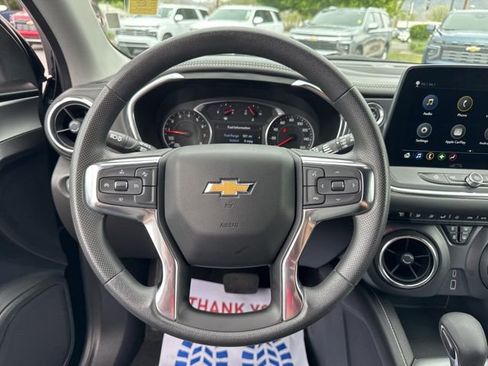 Used 2025 Chevrolet Blazer LT AWD/4WD image 14
