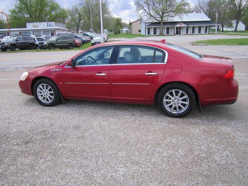 Used 2009 Buick Lucerne CXL w/ Driver Confidence Package image 4