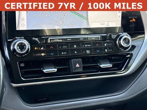 Used 2021 Toyota Highlander Platinum FWD image 22