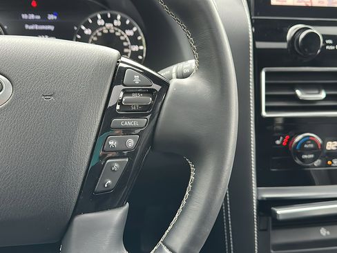 Certified 2024 INFINITI QX80 Premium Select w/ Cargo Package image 18