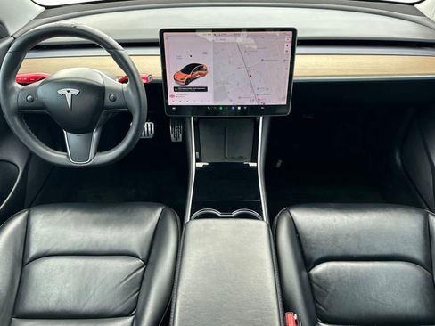 Used 2020 Tesla Model 3 Standard Range Plus image 4
