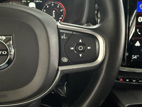 Used 2020 Volvo V60 T5 Momentum FWD image 24