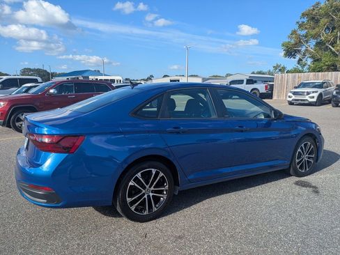 Used 2024 Volkswagen Jetta Sport FWD image 6
