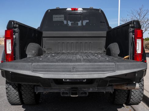 Used 2020 Ford F450 Platinum w/ FX4 Off-Road Package image 18