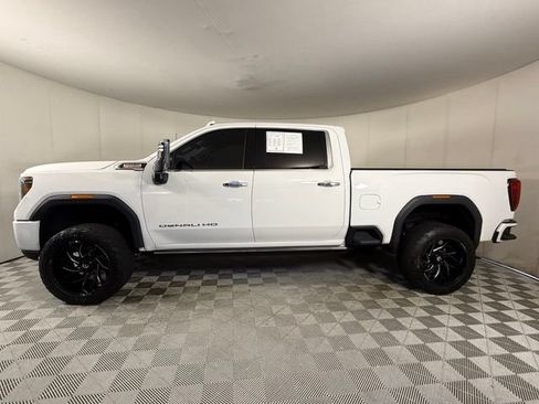 Used 2021 GMC Sierra 2500 Denali w/ Denali Ultimate Package AWD/4WD image 3