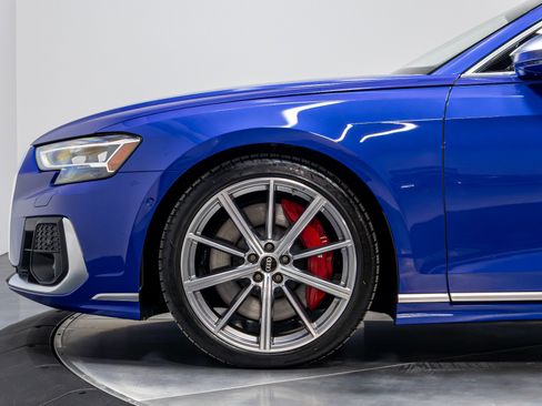 Used 2023 Audi S8 4.0T quattro image 40