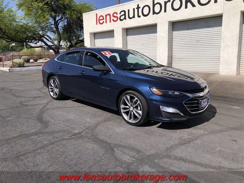 Used 2022 Chevrolet Malibu LT FWD image 2