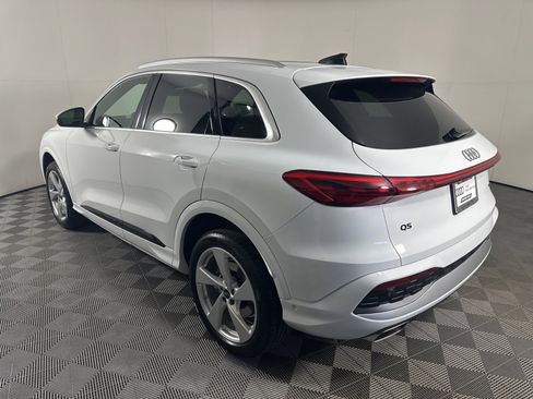Used 2025 Audi Q5 Premium Plus w/ Premium Plus image 4