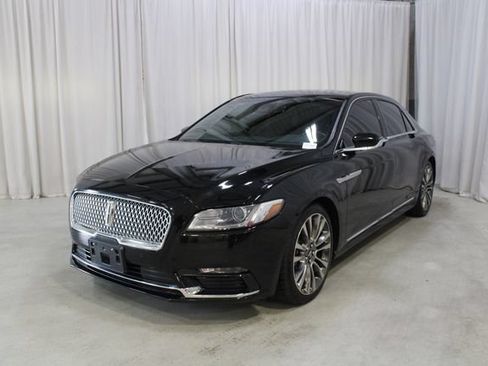 Used 2017 Lincoln Continental Select w/ Climate Package AWD/4WD image 35