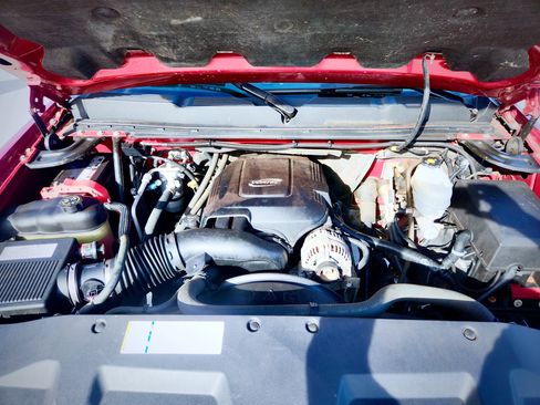 Used 2007 Chevrolet Silverado 2500 LT w/ Suspension Package, Off-Road AWD/4WD image 16