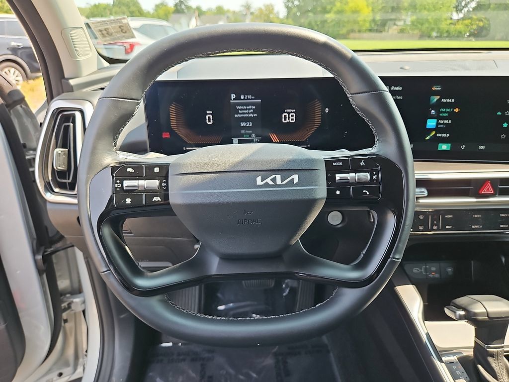 Certified 2026 Kia Sorento LX FWD image 20